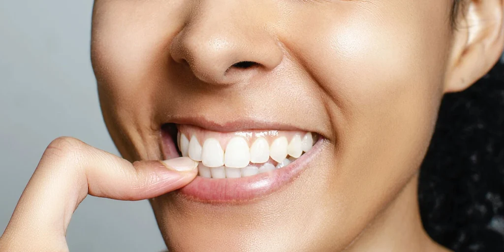 Exploring Natural and Organic Teeth Whitening Options